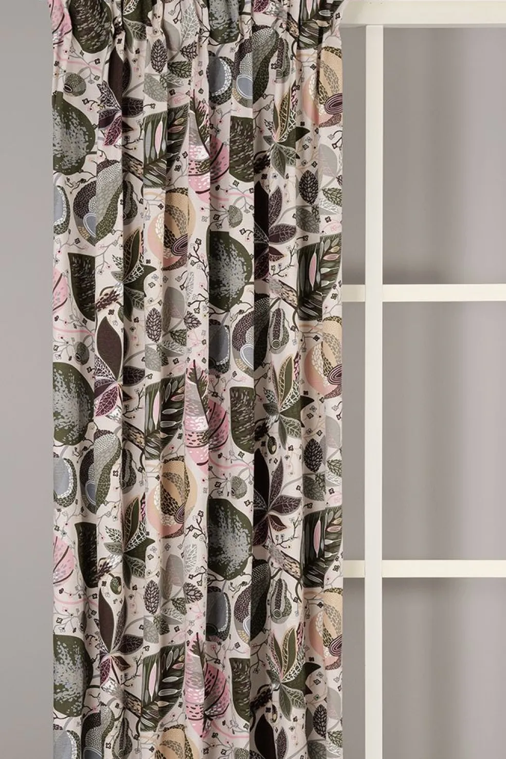 Adam och Eva beige-rosa gardiner