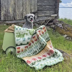 Barnfilt Esbjörn i lammull - Kerstin Landström Design