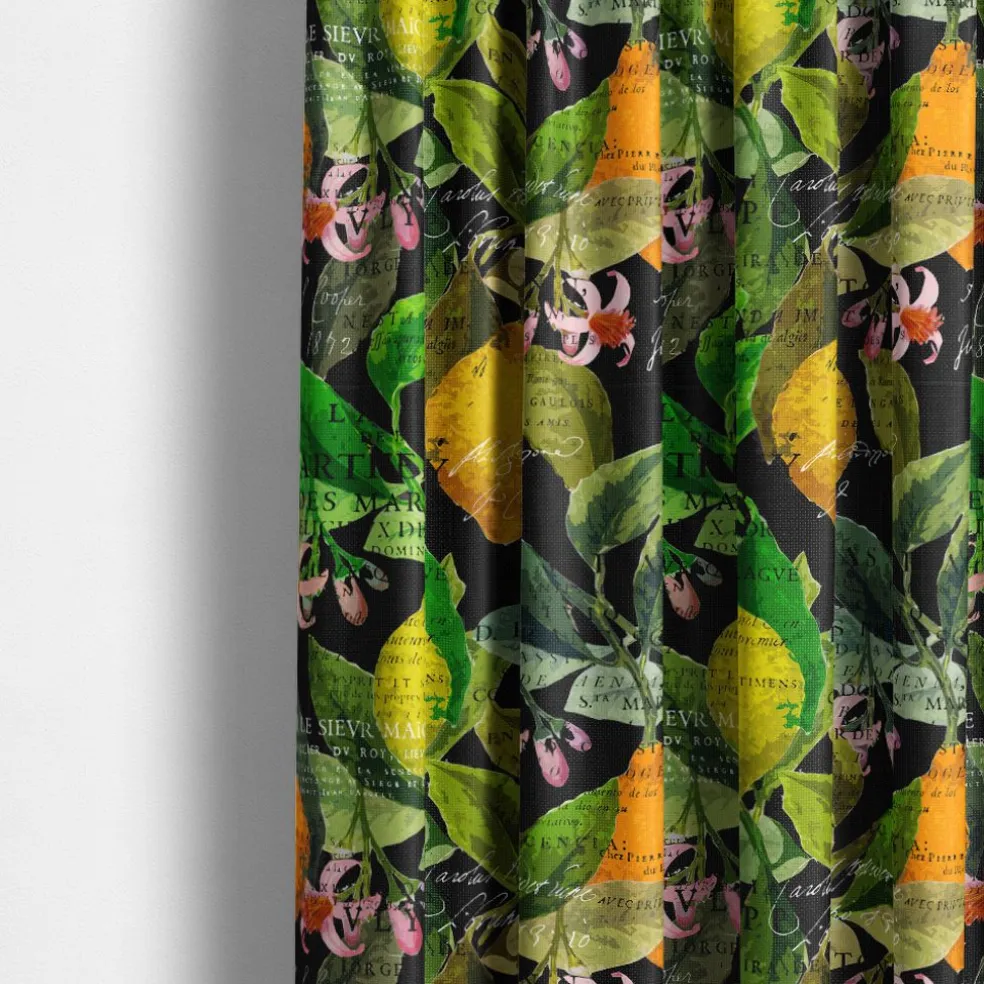Citrus svart tyg – Elegans med färgstarka citrusdetaljer