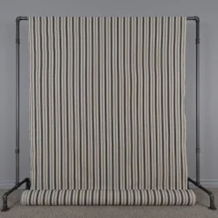 Eugene svart-beige randigt tyg