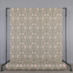 Grace brun tyg - Klassisk blommig Arts and Crafts design