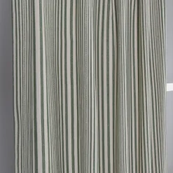 Karin grön randiga gardiner
