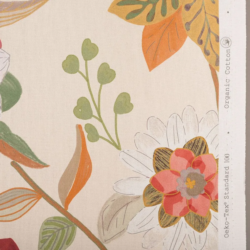 Paths tyg - ett tyg med blomster i varm färgskala