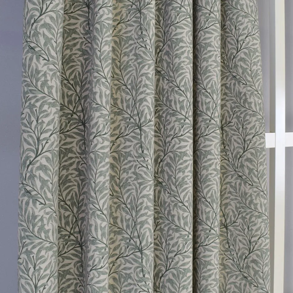 Ramas beige-mint gardiner med kvistar och blad