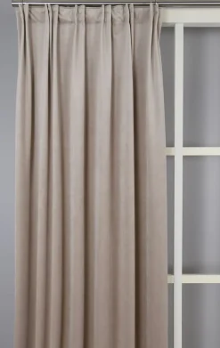 Velvet sand enfärgat sammetstyg